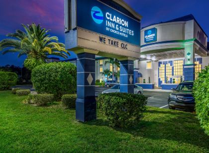 Clarion Inn & Suites Central Clearwater Beach