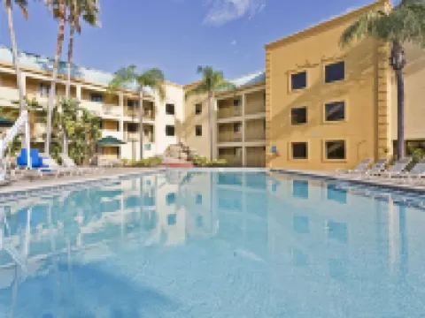 ลากินตาอินน์ บายวินด์แฮม แทมปา ใกล้บุชการ์เด้นส์ โรงแรมในแทมปา