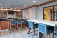 Hampton Inn Wilmington-University Area/Smith Creek Station - bar
