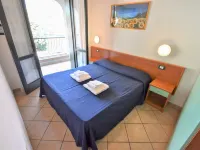Alba Hotels near Bango Kursaal