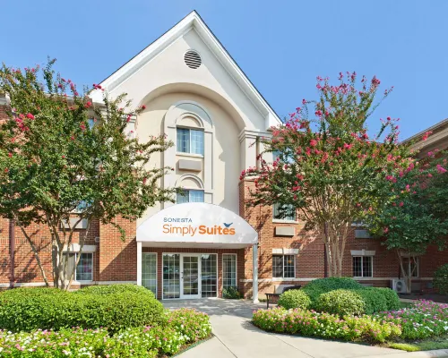 Sonesta Simply Suites Charlotte University Hotels in Mecklenburg County