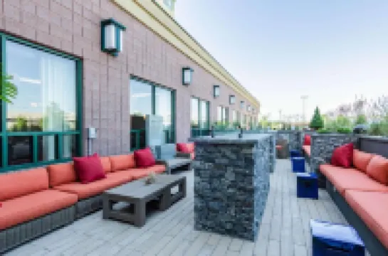 Comfort Inn & Suites Logan International Airport