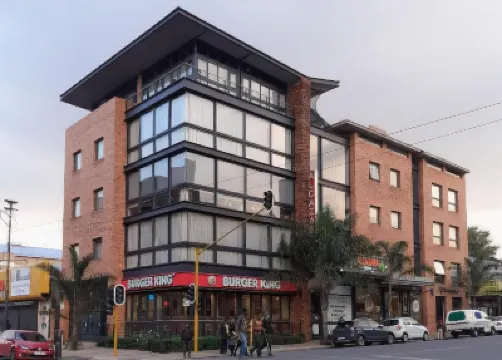 Alcazaba Lodges Hotels in der Nähe von Vorort Braamfontein