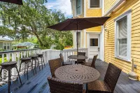Coombs Inn & Suites Hotels in Apalachicola