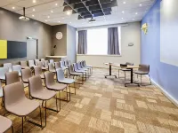 Ibis Lyon Gerland Musée des Confluences