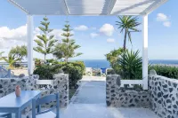 Phaos Santorini Suites