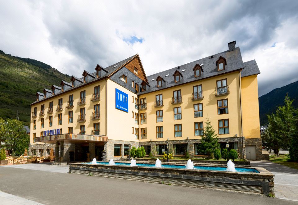 hotel overview picture