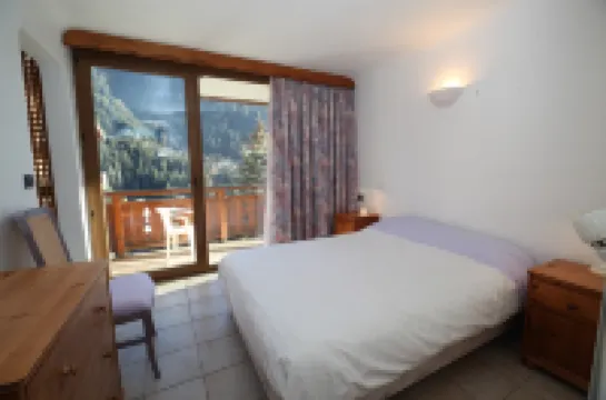 Chalet Bouquetin- Ecureuil (10 to 14 People) Hotels in Champagny-En-Vanoise