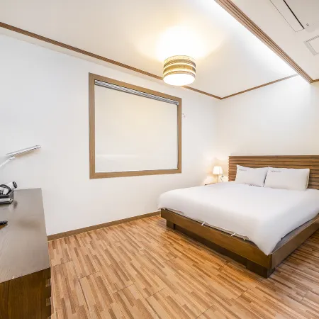 Okpo Business Hotel