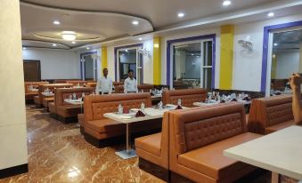 Bodhgaya Seven Inn Hotel n Restaurant