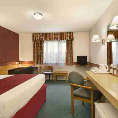 Days Inn by Wyndham Bradford M62 Rooms