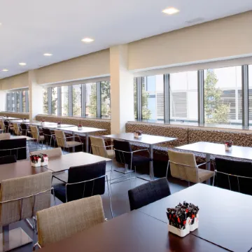 Holiday Inn Express BARCELONA - CITY 22@ by IHG Отели рядом с достопримечательностью «Диагональ Мар»