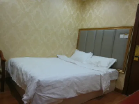 Huihai Hotel Hotels in Xinbin