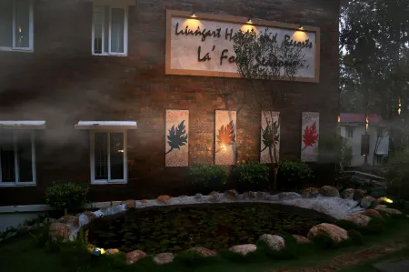 La Four Seasons Отели в г. Салем