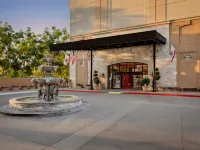 Hotel Zessa Orange County Airport, a DoubleTree by Hilton Hotels in Santa Ana