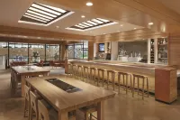 塔爾薩中心逸林飯店