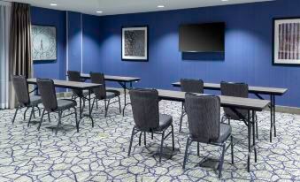 Hampton Inn & Suites Overland Park South