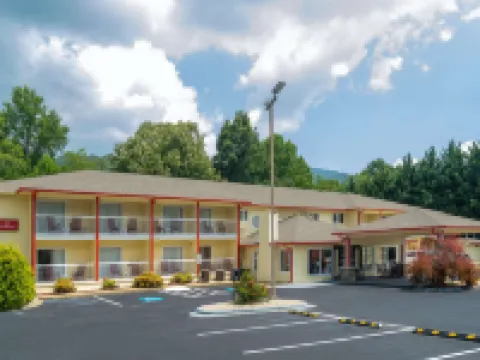 Ramada by Wyndham Maggie Valley Hotels in Maggie Valley