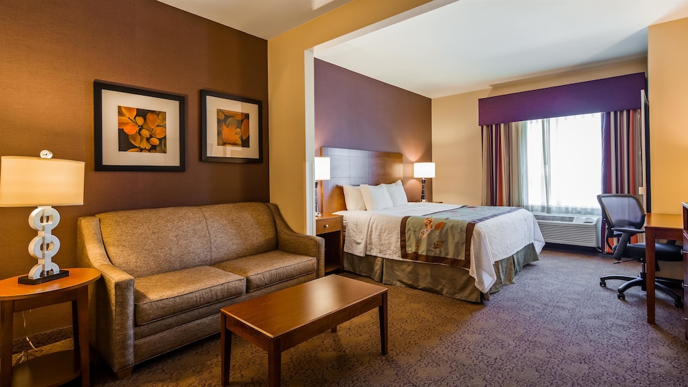 Best Western Plus Carousel Inn & Suites Burlington