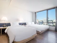 Hound Hotel Songjeong 海雲台ブルーラインパーク松亭(ソンジョン）停車場周辺のホテル