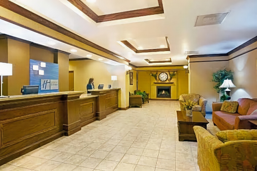 Holiday Inn Express Hotel & Suites Mattoon, an Ihg Hotel