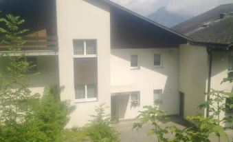 Elfe-Apartments: Studio for 2 Adults, Balcony with Lake and Mountain View