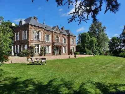 Manoir des Tuileries du Buisson Hôtels à : Brezolles