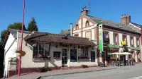 Logis Auberge du Valburgeois Hôtels à : L'Aigle