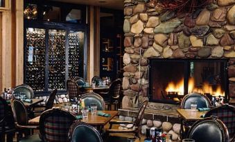 Grouse Mountain Lodge