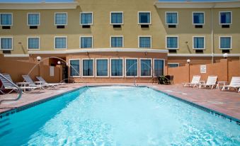 Holiday Inn Express & Suites Kingsville