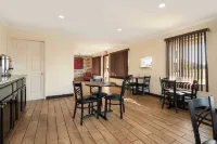 Red Roof Inn Santee Hotels in Summerton