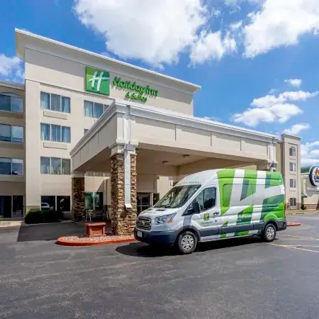 Holiday Inn & Suites WAUSAU-ROTHSCHILD by IHG