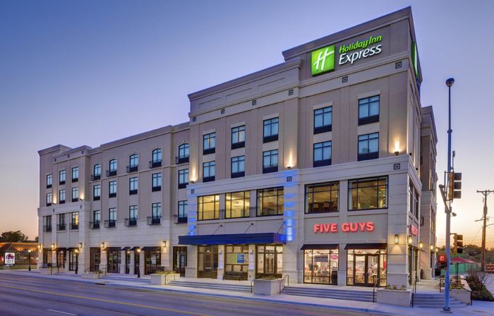Holiday Inn Express & Suites KANSAS CITY KU MEDICAL CENTER by IHG