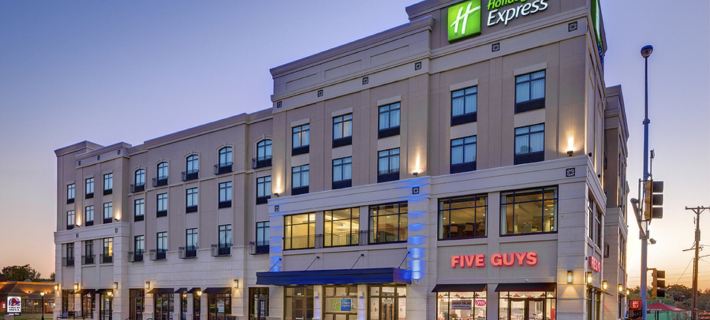Holiday Inn Express & Suites KANSAS CITY KU MEDICAL CENTER by IHG Hotel di Wyandotte County