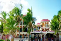 SunBreeze Suites Hotel a 