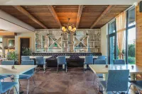 CORNELIA DELUXE RESIDENCE - bar