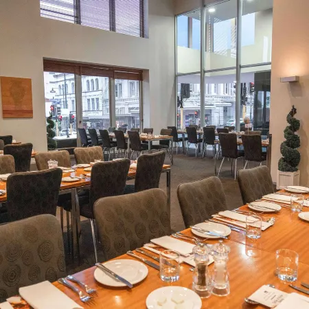Scenic Hotel Dunedin City Отели рядом с достопримечательностью «Рослин»