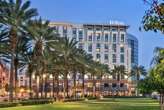 Hilton San Diego Gaslamp Quarter Hotels near Jsix Restaurant