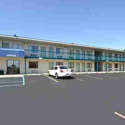 Americas Best Value Inn Battle Creek Hotel Exterior