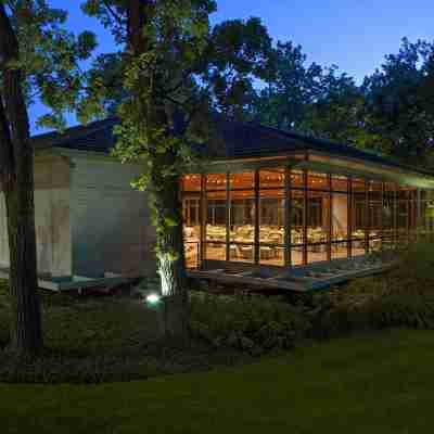 The Hyatt Lodge at Oak Brook Hotel Exterior