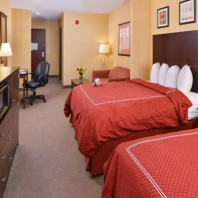 Quality Suites Hotels near Lafayett Park