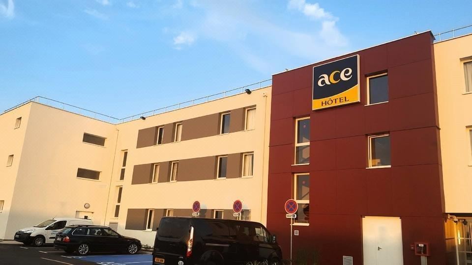 Ace Hotel Troyes-Saint-Andre-les-Vergers Updated 2023 Room Price-Reviews &  Deals | Trip.com
