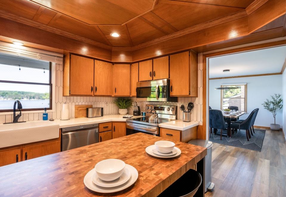 Stone Ledge Lake Getaway,Clam Lake Township Updated 2024 Reviews