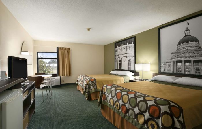Super 8 by Wyndham Columbia City