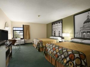 Super 8 by Wyndham Columbia City