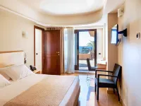 โรงแรมพาโนรามิก โรงแรมใกล้หาด Spisone Beach