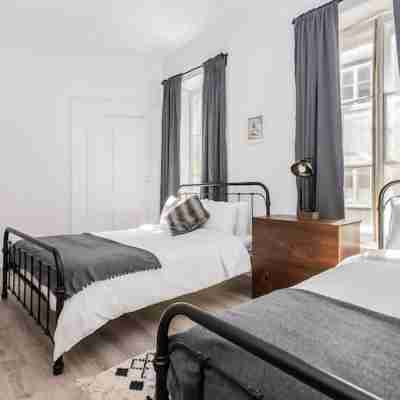 Manoir des Remparts 3 Bdrm Oasis Rooms