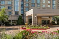 Sheraton Suites Chicago Elk Grove Отели рядом с достопримечательностью «Басс Форест-Север»