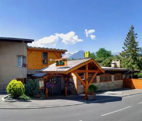 Logis Hotel le Lac Hotels in Embrun