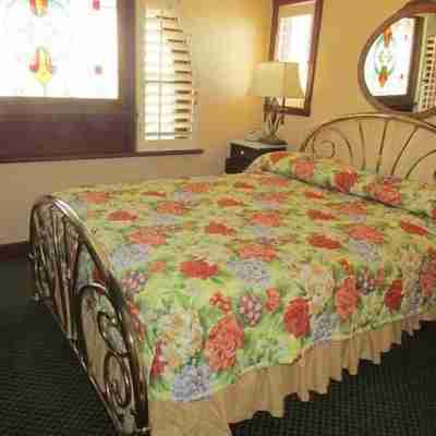 The Driftwood Resort Rooms